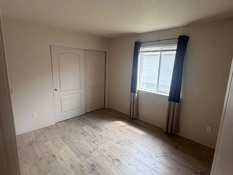 2382 NE Mary Rose Pl #2 — Photo 8
