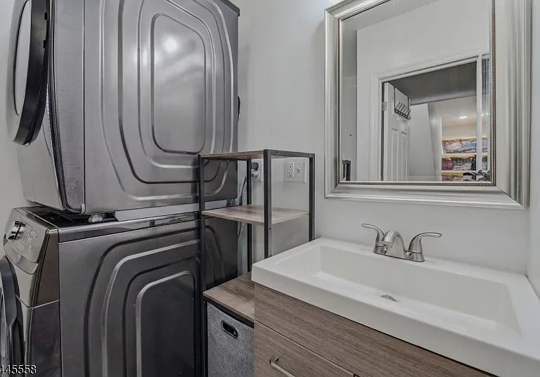 137 New St #2 — Photo 7
