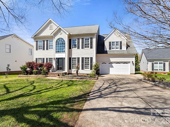 2nd image of 10413 Friarsgate Rd