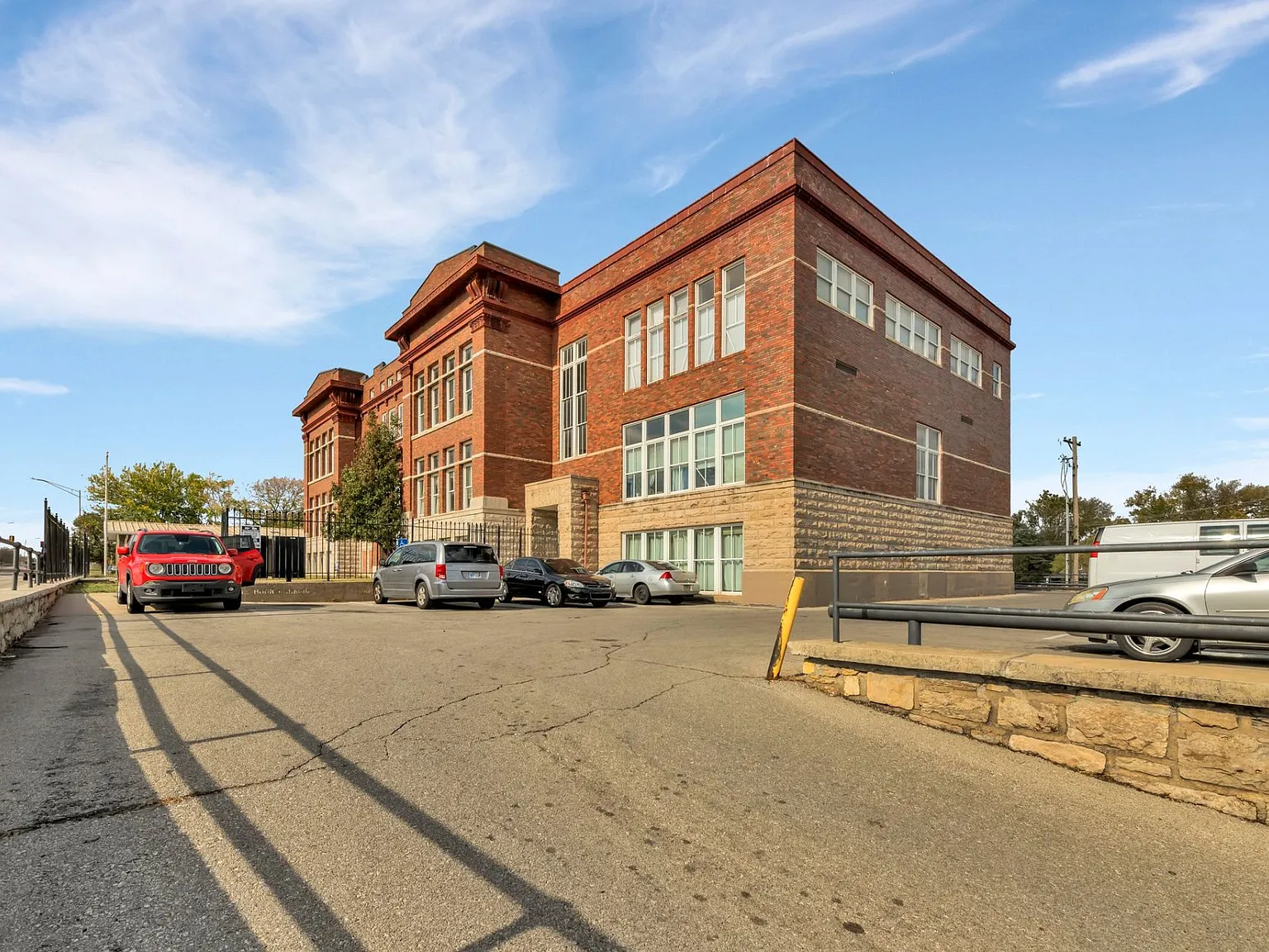 HORACE MANN LOFTS — Photo 4