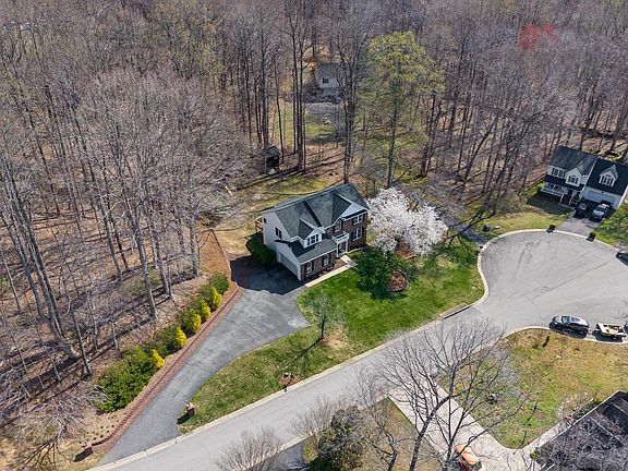 2nd image of 635 Carson Rd