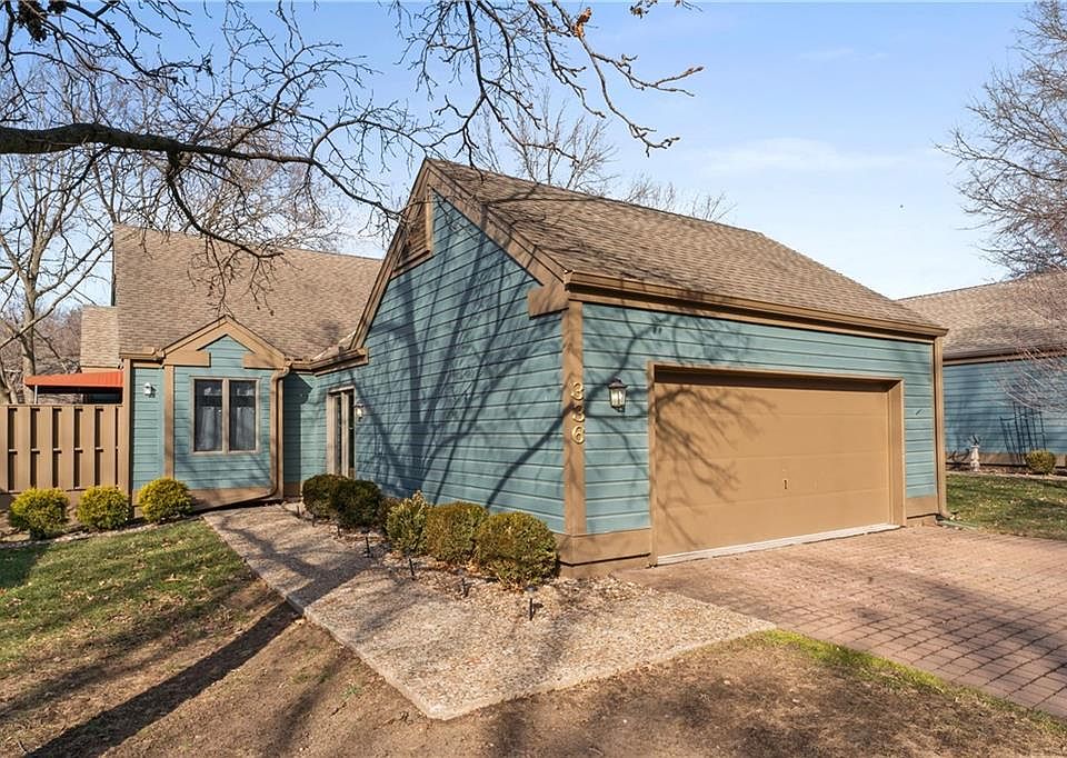1st image of 336 Lakeside Dr