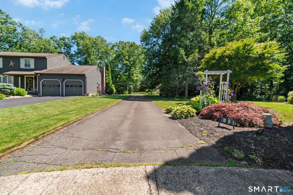105 Inwood Lane, Bristol, CT - View 6