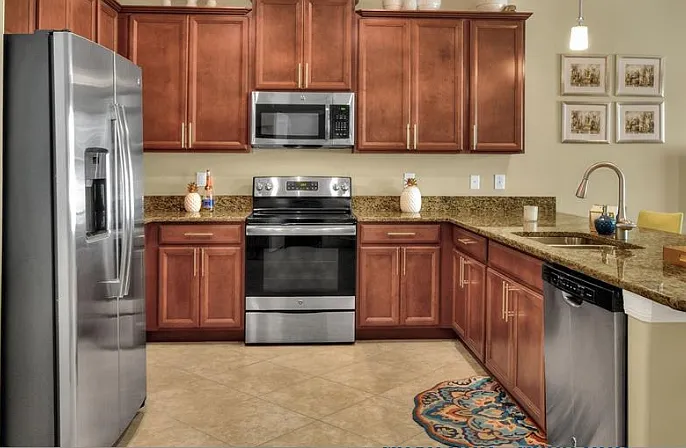 6462 Sedgeford Dr — Photo 1