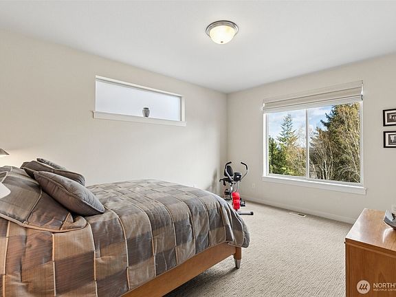 5th image of 3108 Banks Lane SW