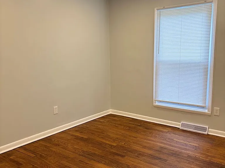 421 Forest Hill Ave — Photo 4