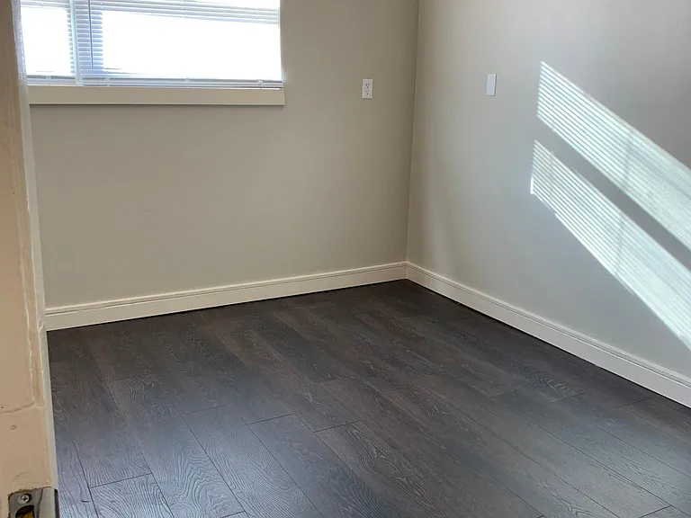 2328 W Savannah St — Photo 11
