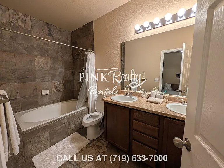 8377 Freestar Way — Photo 7