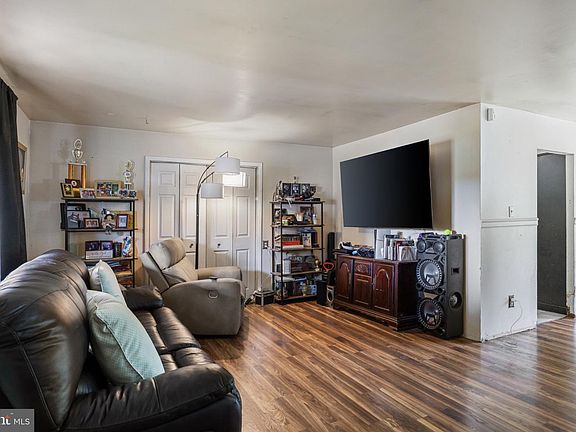 4th image of 32 Nimitz Ln