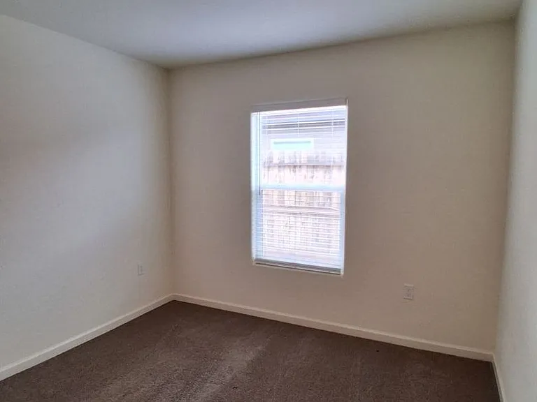 1646 Concord Ave — Photo 13