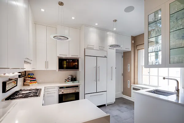 Sold by Compass | media 5