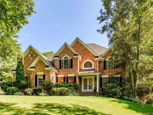 2 Jordan Lane, Farmington, CT 06085