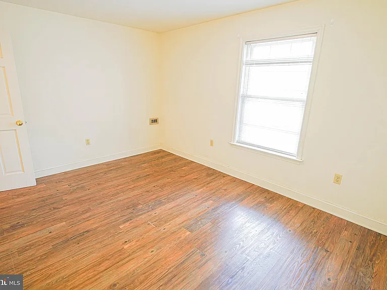800 Travers St #5 — Photo 43