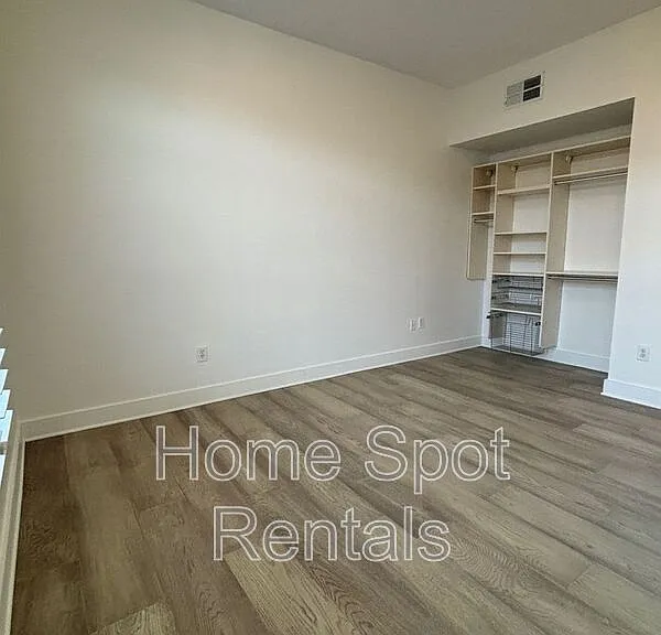 925 Garrett St SE #318 — Photo 14