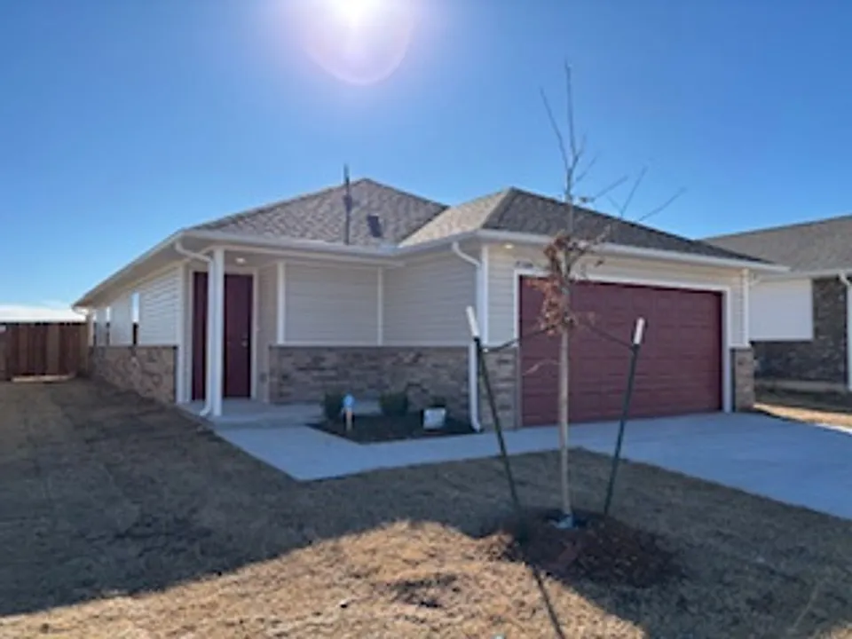 2104 SE 90th St