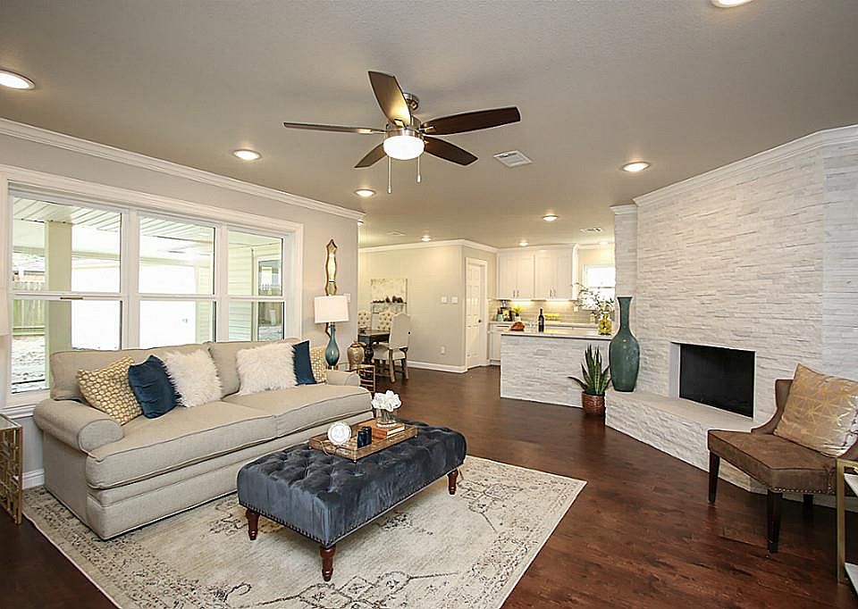 1st image of 2515 Parana Dr