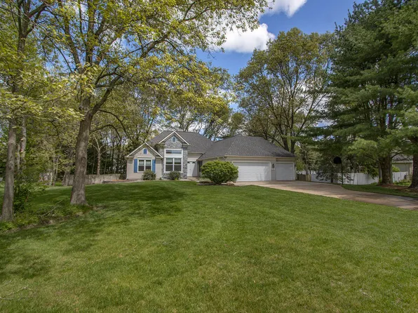 5668 Bobwhite Ave, Kalamazoo, MI 49009