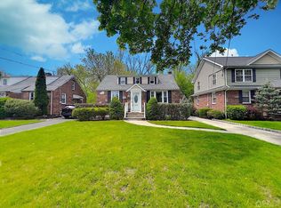 118 3rd St, Dunellen, NJ 08812