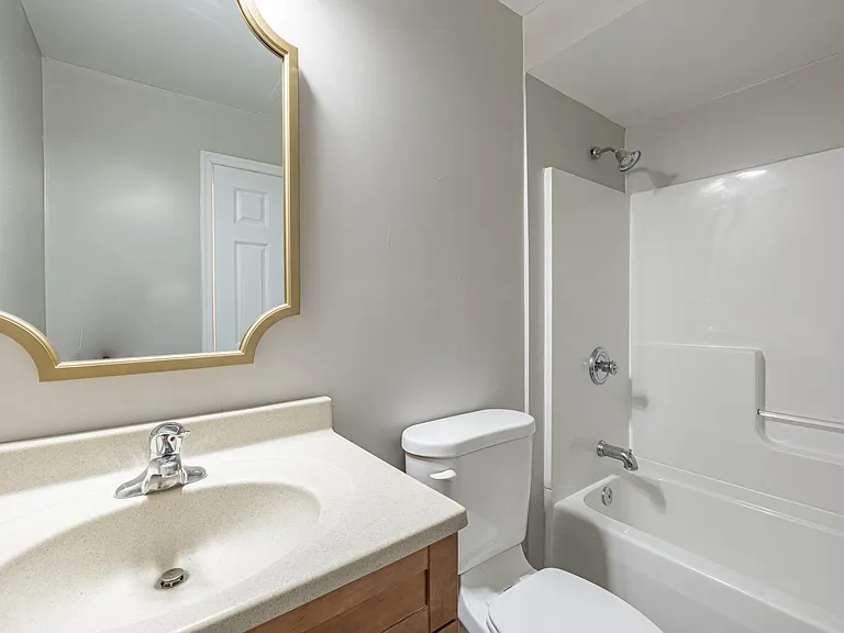 900 N Madison St #1 — Photo 15