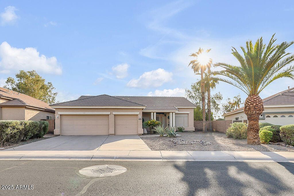 1038 S Palomino Creek Dr