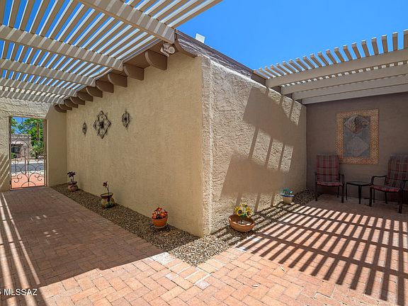 3rd image of 275 E Paseo De Golf