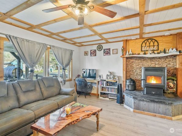 168 E Wood Avenue, Morton, WA 98356