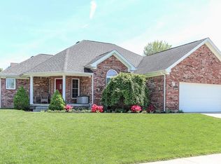 3255 Sunrise Dr, Columbus, IN