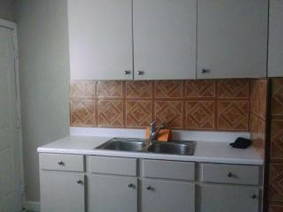 2nd image of 1711 Santa Paula Dr APT D