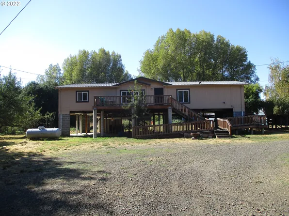 17269 Sheely Creek Rd, Vernonia, OR 97064