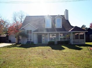 2127 Spur Trl, Grapevine, TX 76051