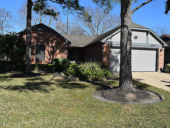 2nd image of 16410 Camino Del Sol Dr