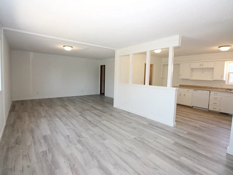 3314 S All Hallows Ave — Photo 4