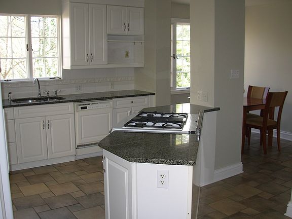 Expansive Bright Kitchen