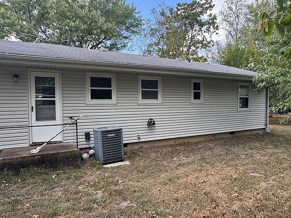 5th image of 18533 Maple Street