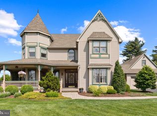 13 N Clearview Dr, Palmyra, PA 17078