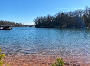 Bay Harbor Ln, Seneca, SC 29672