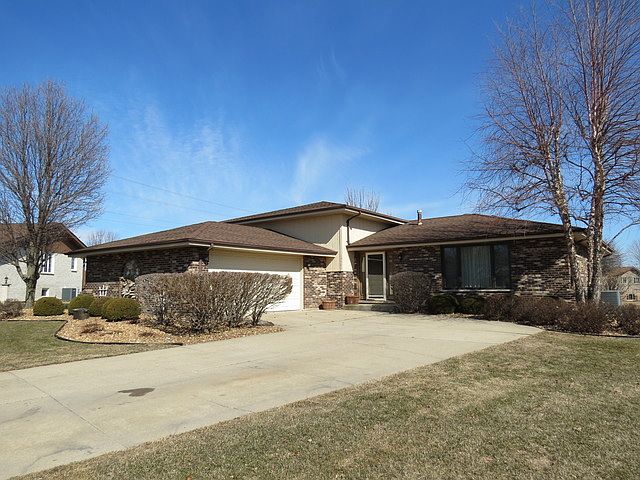 1st image of 15507 Willow Ct