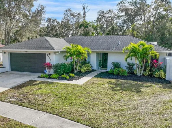 1820 Woodhaven Cir, Sarasota, FL 34232