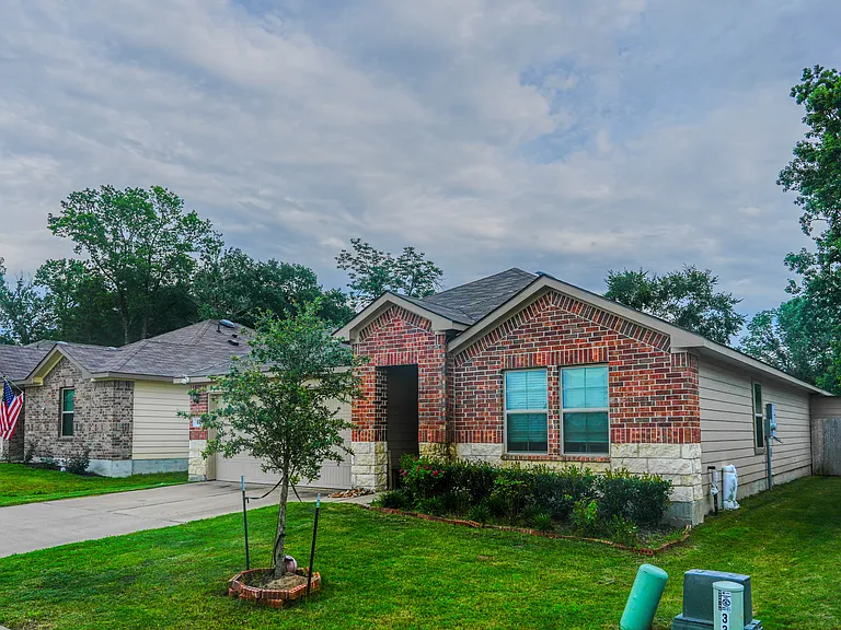 332 Pecos Dr — Photo 9