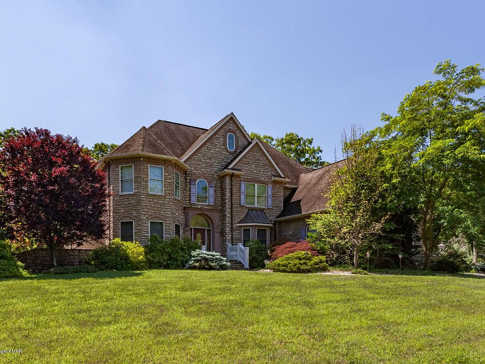 1st image of 404 Joanne Ct