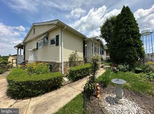 213 W High St, Sharpsburg, MD