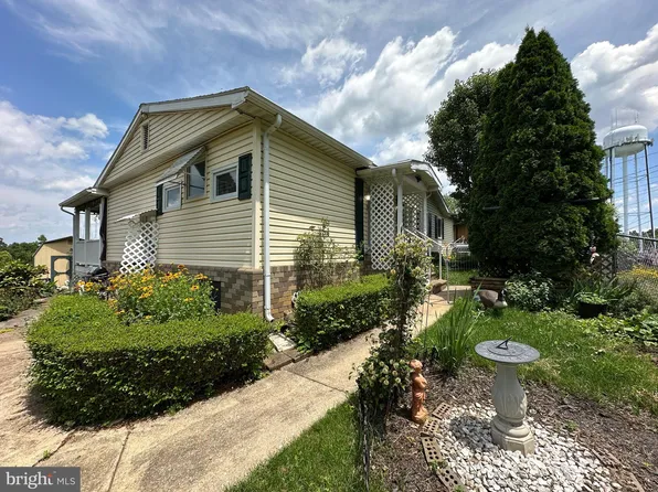 213 W High St, Sharpsburg, MD 21782