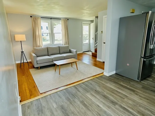 21 Saratoga Rd #21, North Kingstown, RI 02852