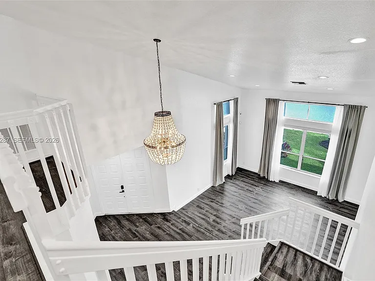 740 Cypress Pointe Dr E — Photo 5