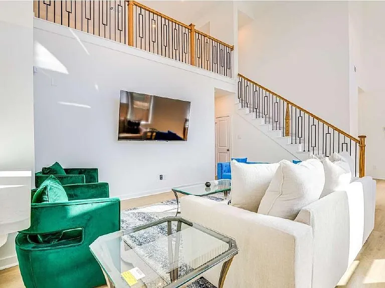 27718 Berry Bright Dr — Photo 2