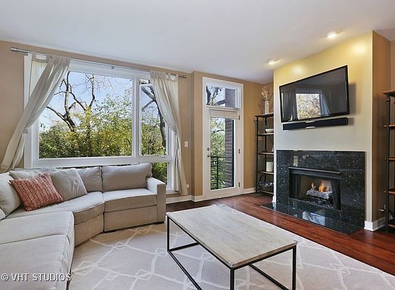 2nd image of 2838 N Riverwalk Dr