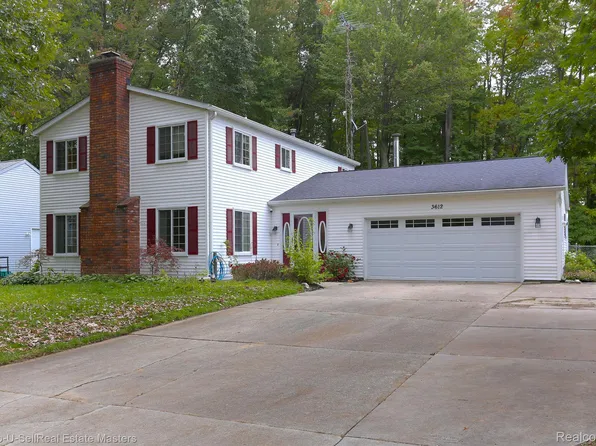 3612 Old Farm Ln, Fort Gratiot, MI 48059