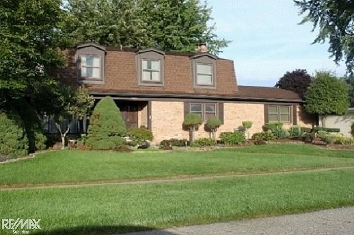 1st image of 54371 Blue Cloud Dr