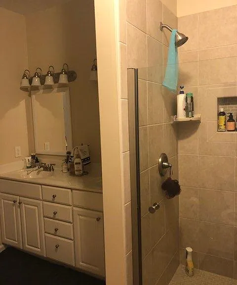 2203 Regency Ct — Photo 8