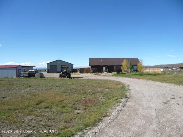 81 Chief Joseph Rd, Pinedale, WY 82941